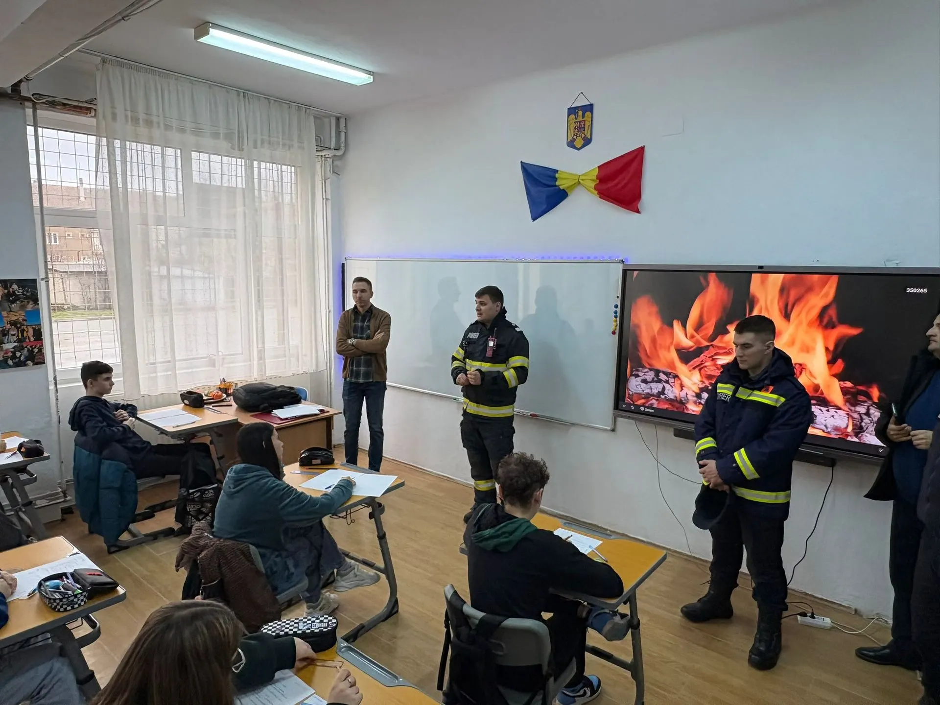 Pompierii bihoreni au verificat 334 de unități școlare pentru noul an